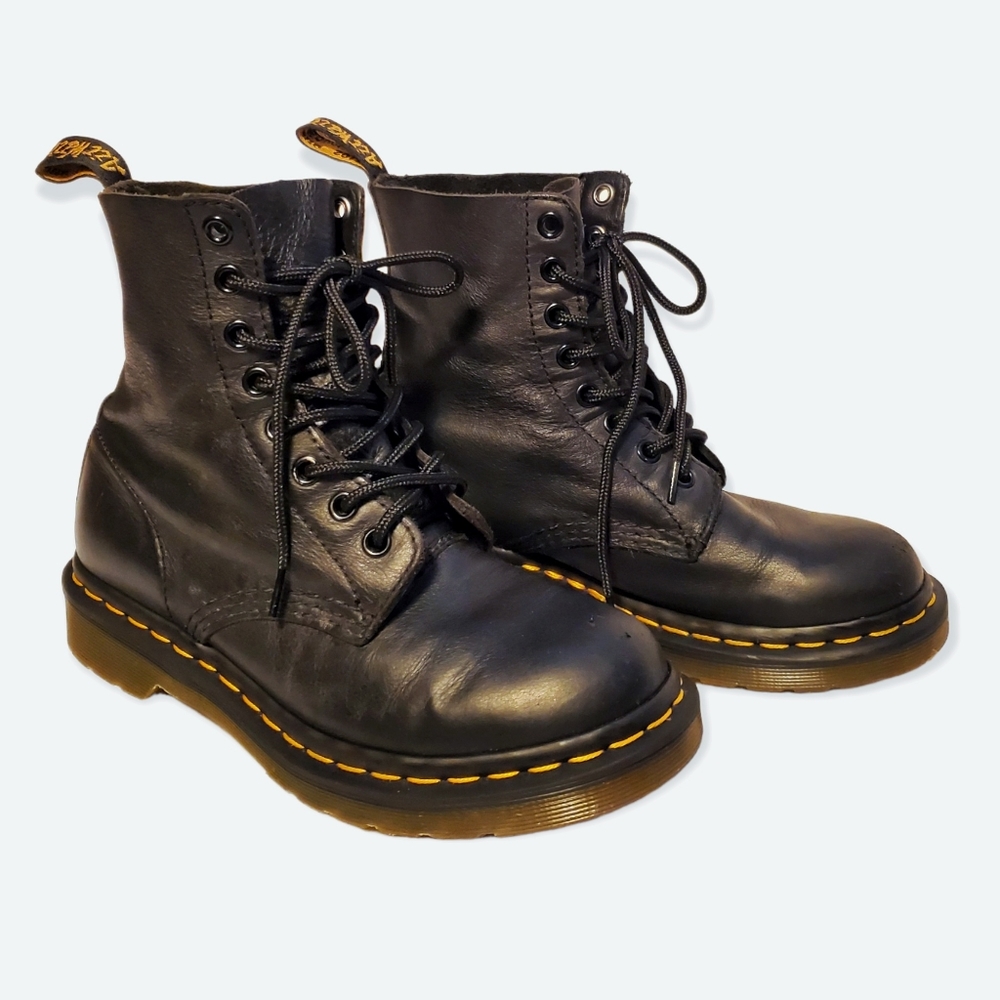🆕 Black leather Dr Martens Pascal boot
